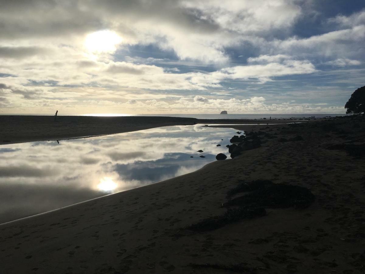 Hot Water Beach Bure Wera Hotwater Beach Bagian luar foto